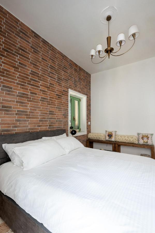 A Calata Bed and Breakfast Noto Buitenkant foto